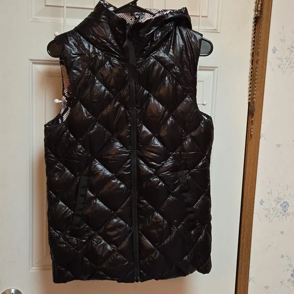 Lululemon the Fluffiest Vest Reversible